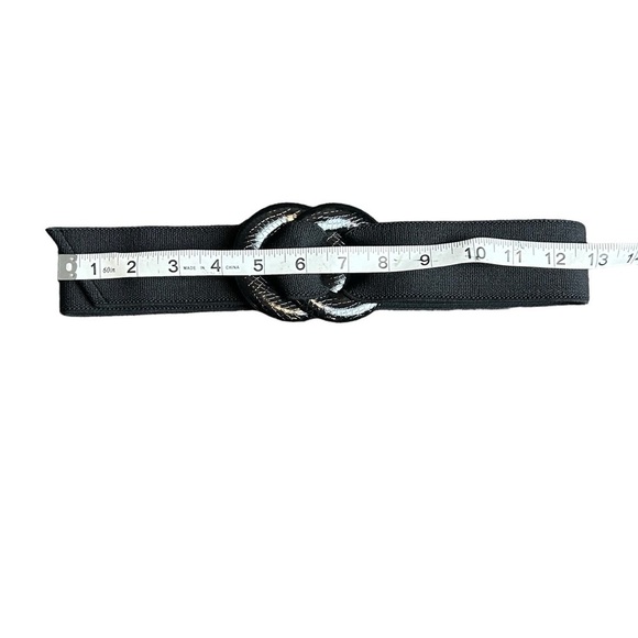 Wide Band Faux Snakeskin Buckle Black Stretch Belt - Picture 8 of 10